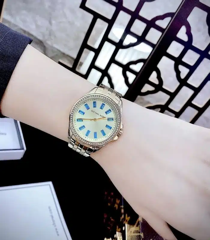 Prix montre Femme Michael Kors Mini Pilot Pavé MK7366 Tunisie Prix montre Femme Michael Kors Mini Pilot Pavé MK7366 Tunisie