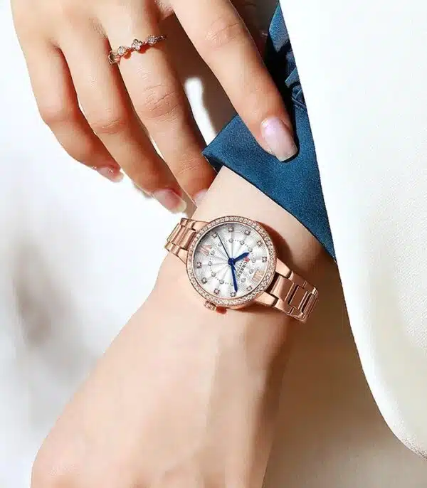 Prix montre Curren 9085 Fond Blanc Femme Tunisie Prix montre Curren 9085 Fond Blanc Femme Tunisie