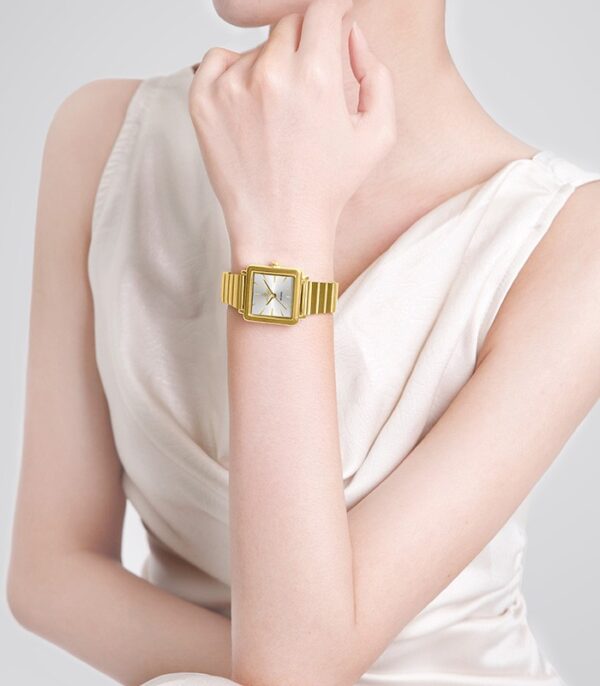 Prix montre Femme Naviforce NF5048 Fond Gris Tunisie Prix montre Femme Naviforce NF5048 Fond Gris Tunisie