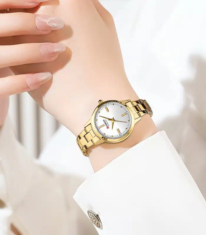 Montre Femme Curren 9094 Fond Blanc