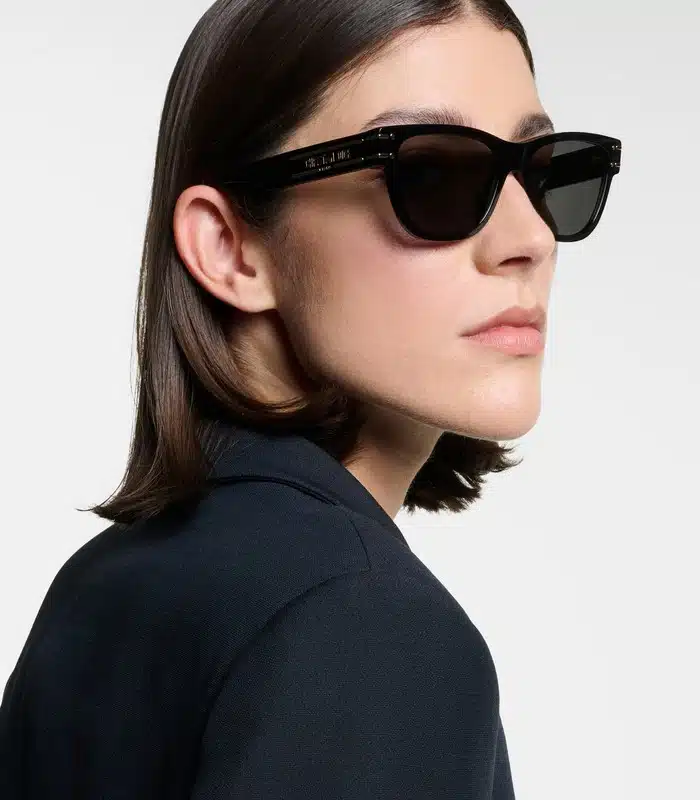 Prix lunette de Soleil Femme Dior Signature S6U 10A0 Tunisie Prix lunette de Soleil Femme Dior Signature S6U 10A0 Tunisie