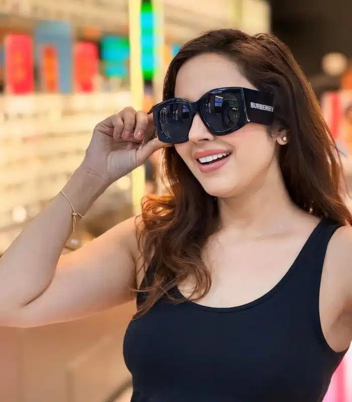 Prix lunette de Soleil pour Femme Burberry BE 4388U 3316 73 Tunisie Prix lunette de Soleil pour Femme Burberry BE 4388U 3316 73 Tunisie